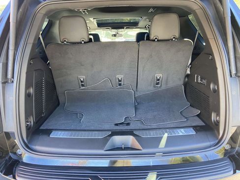 Used 2022 Chevrolet Tahoe Z71 w/ Off-Road Capability Package image 34