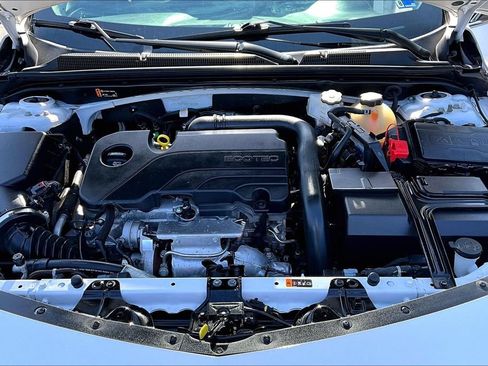 Used 2024 Chevrolet Malibu LT FWD image 30
