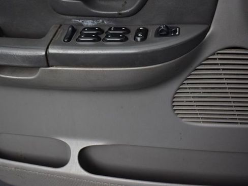 Used 2003 Ford F150 XLT RWD image 10