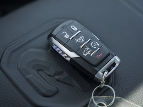 New 2026 RAM 1500 Laramie AWD/4WD image 48