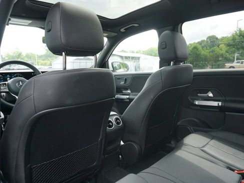 Used 2023 Mercedes-Benz GLB 250 4MATIC image 15
