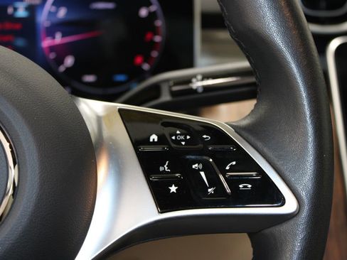 Used 2025 Mercedes-Benz C 300 4MATIC Sedan image 14