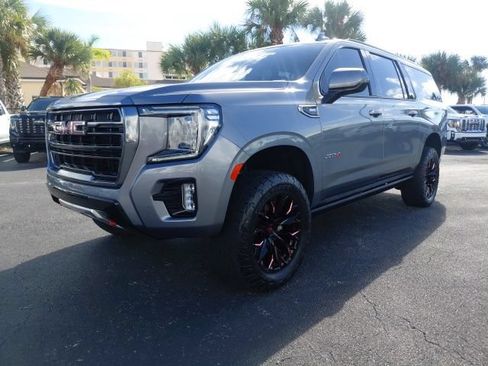 Used 2022 GMC Yukon XL AT4 AWD/4WD image 13