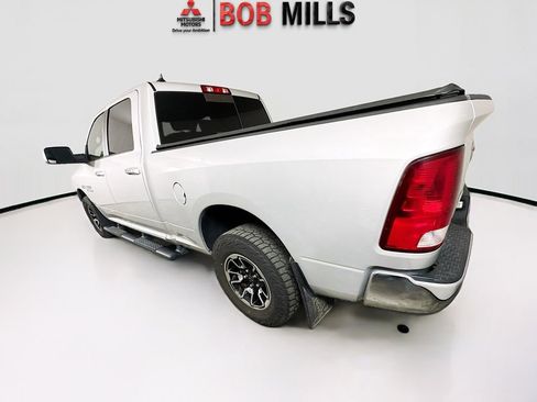 Used 2018 RAM 1500 Classic SLT AWD/4WD image 5
