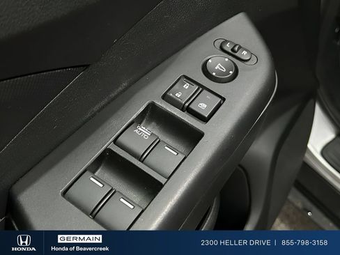 Used 2015 Honda CR-V LX image 18