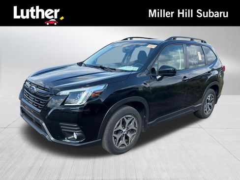 Used 2023 Subaru Forester Premium AWD/4WD image 1