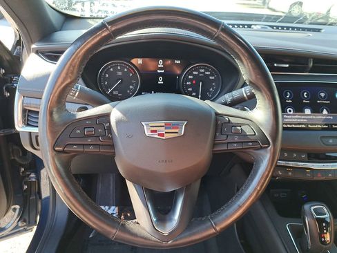 Used 2019 Cadillac XT4 Premium Luxury image 18