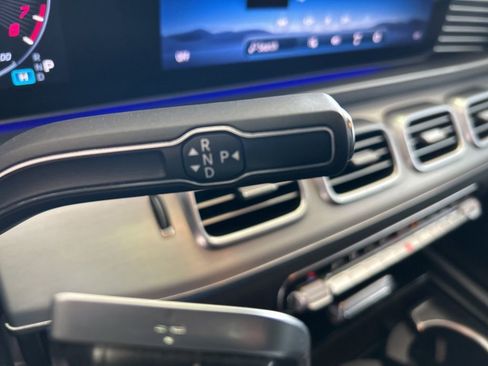 Used 2024 Mercedes-Benz GLE 450e 4MATIC image 8