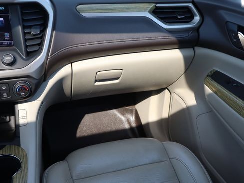 Used 2019 GMC Acadia Denali AWD/4WD image 10