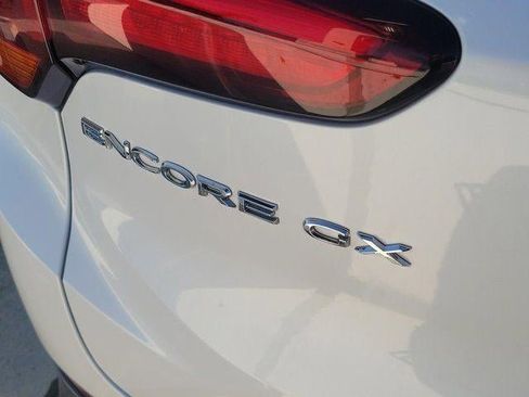 Used 2023 Buick Encore GX Essence w/ Experience Buick Package FWD image 7