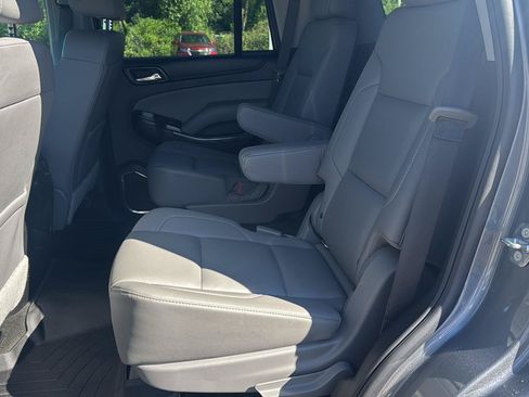 Used 2018 Chevrolet Tahoe LT w/ LT Signature Package AWD/4WD image 10