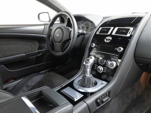 Used 2009 Aston Martin DBS Coupe RWD image 20