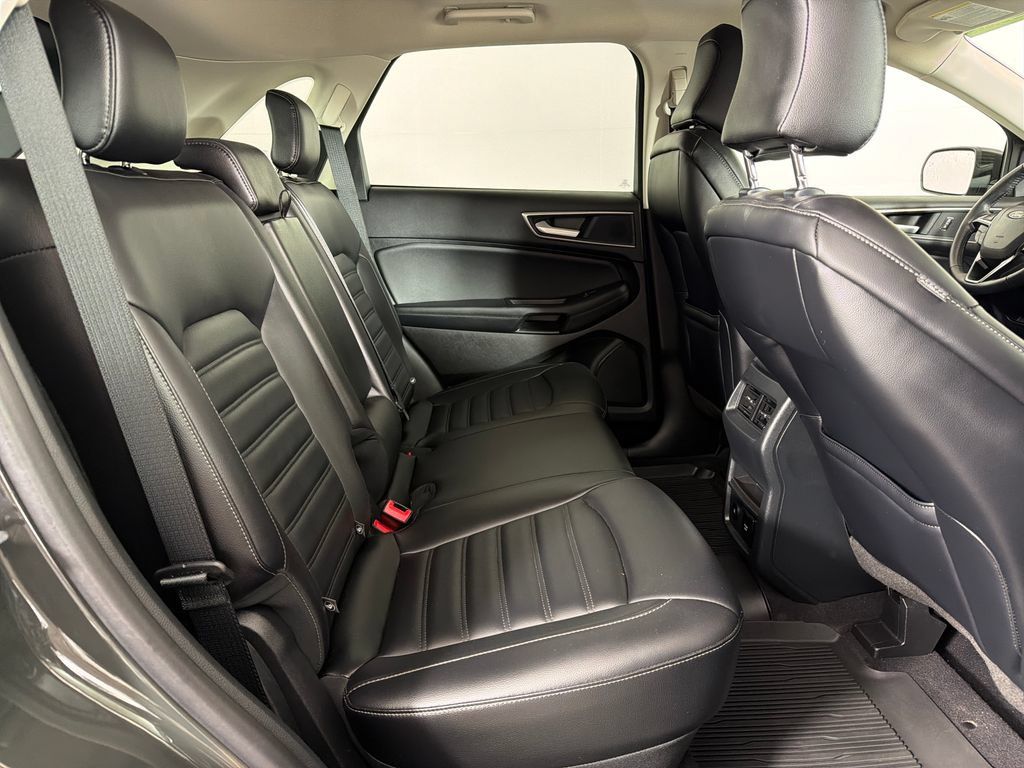 Used 2024 Ford Edge SEL w/ Convenience Package AWD/4WD image 22
