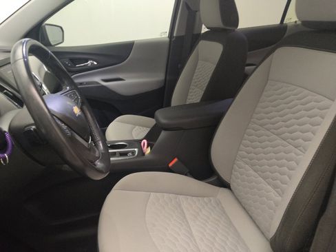 Used 2020 Chevrolet Equinox LT FWD image 17