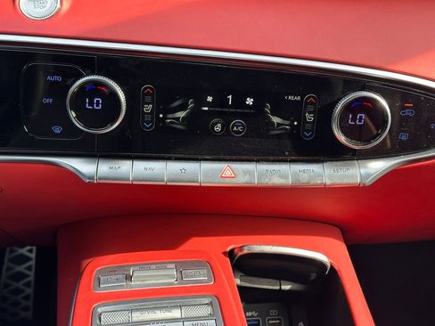 Used 2023 Genesis GV70 3.5T Sport w/ Sport Prestige Package image 39