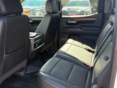 Used 2023 GMC Sierra 1500 Denali w/ Denali Reserve Package AWD/4WD image 6