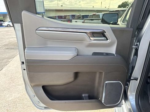 Used 2024 Chevrolet Silverado 1500 LTZ AWD/4WD image 36
