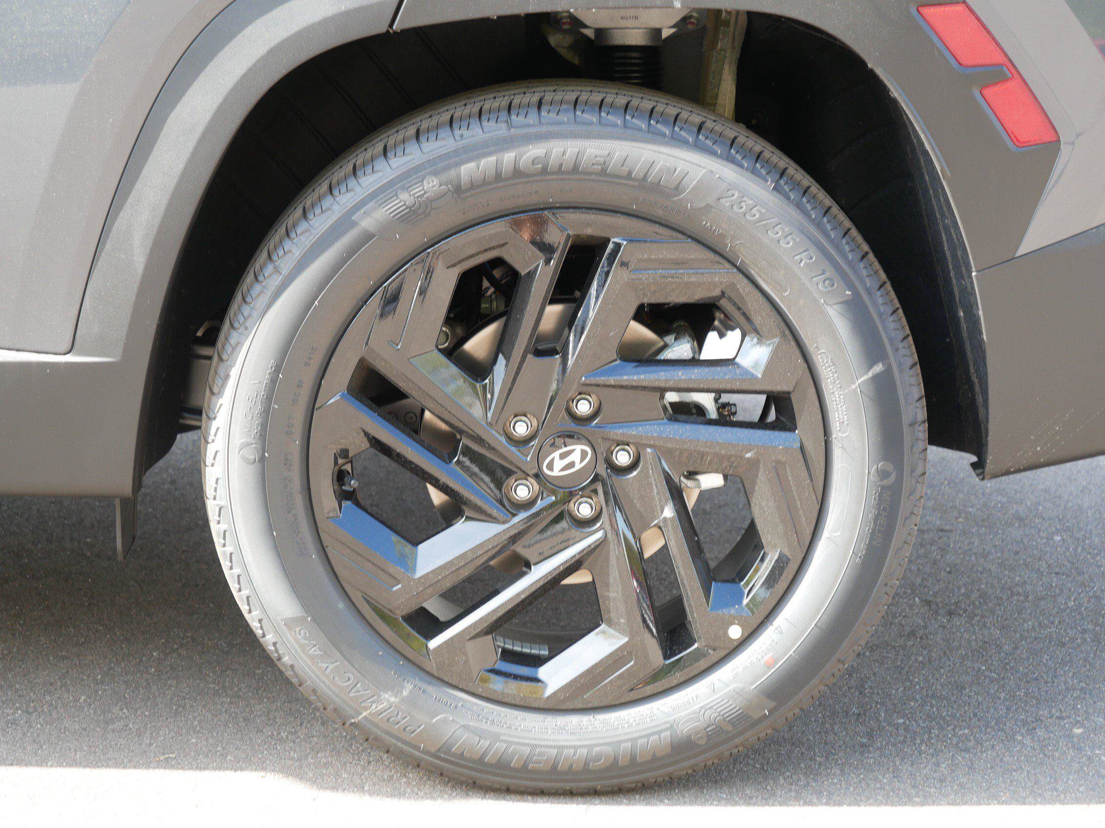 New 2026 Hyundai Tucson Limited AWD/4WD image 4