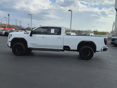 Used 2024 GMC Sierra 2500 AT4 w/ Technology Package image 5