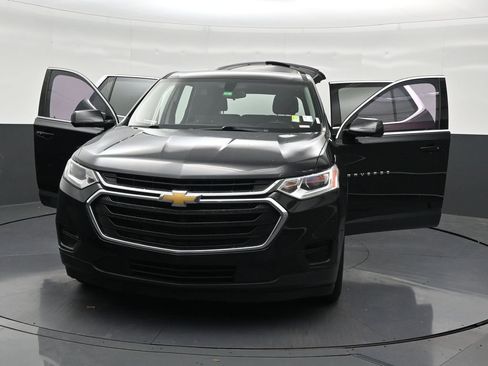 Used 2018 Chevrolet Traverse LS FWD image 39