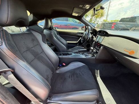 Used 2017 Toyota 86 860 Special Edition RWD image 10