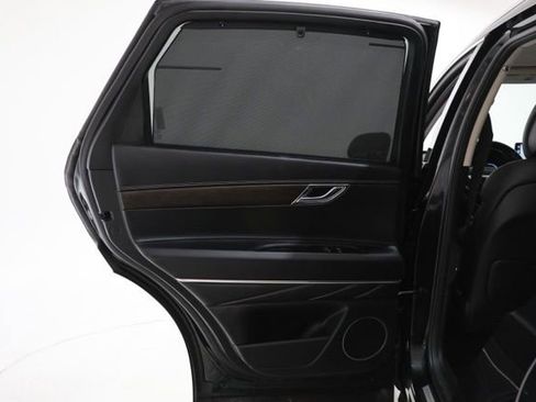 Used 2024 Genesis GV80 2.5T AWD/4WD image 33