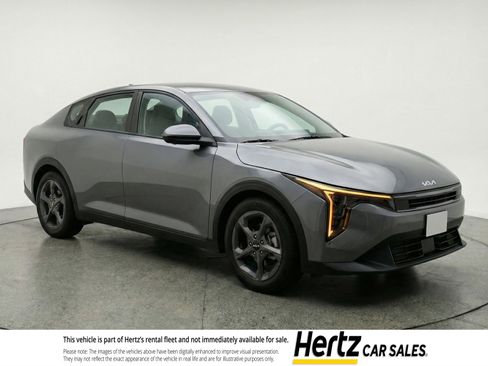 Used 2025 Kia K4 FWD image 1