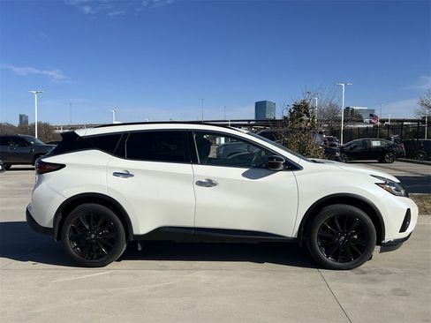 Certified 2023 Nissan Murano SV w/ SV Midnight Edition Package image 3
