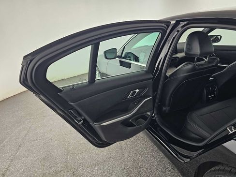Used 2025 BMW 330i Sedan RWD image 15