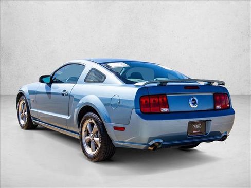 Used 2006 Ford Mustang GT RWD image 7