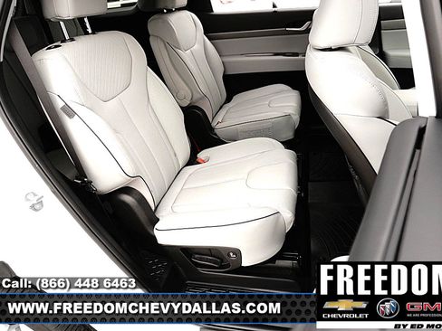Used 2025 Hyundai Palisade SEL AWD/4WD image 13