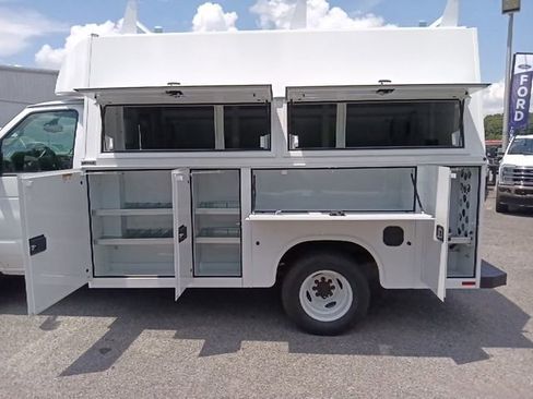 New 2026 Ford E-350 and Econoline 350 Super Duty w/ Power Equipment Group RWD image 28