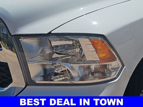 Used 2022 RAM 1500 Classic SLT w/ Electronics Group AWD/4WD image 32