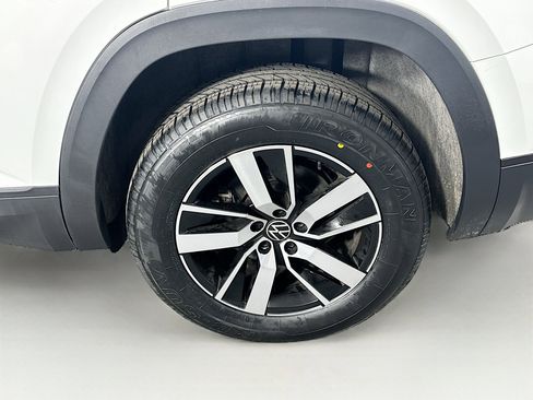 Used 2023 Volkswagen Atlas SE AWD/4WD image 11
