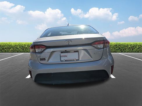 Certified 2023 Toyota Corolla LE image 5