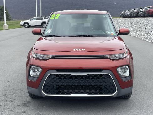 Used 2022 Kia Soul LX FWD image 9