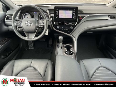 Used 2024 Toyota Camry SE FWD image 13