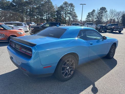 Used 2018 Dodge Challenger GT image 8