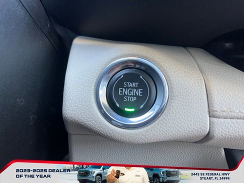 Used 2023 Buick Envision Essence image 28