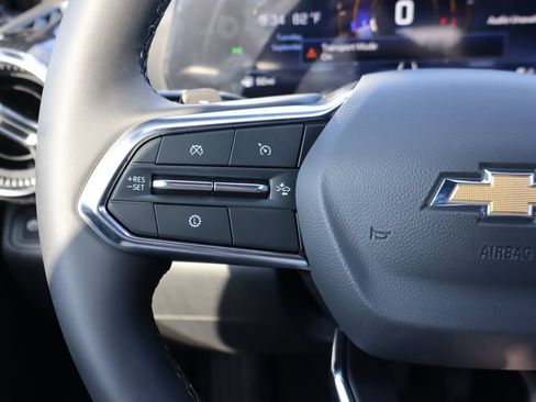 New 2027 Chevrolet Equinox LT FWD image 8