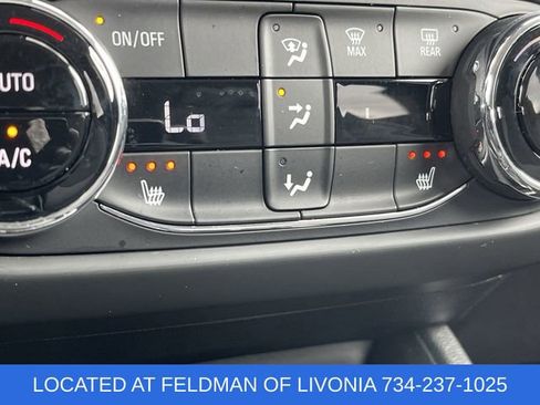 Used 2021 Chevrolet TrailBlazer LT w/ Convenience Package image 34