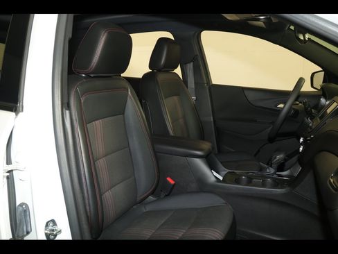 Used 2022 Chevrolet Equinox RS image 29