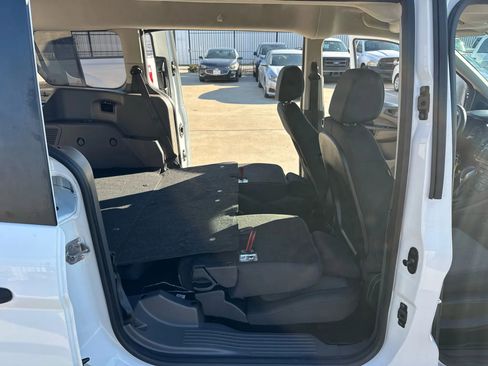 Used 2022 Ford Transit Connect XL image 36