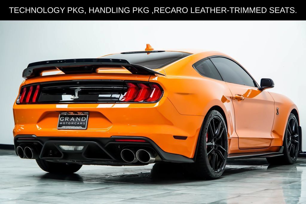 Used 2021 Ford Mustang Shelby GT500 w/ Technology Package RWD image 19