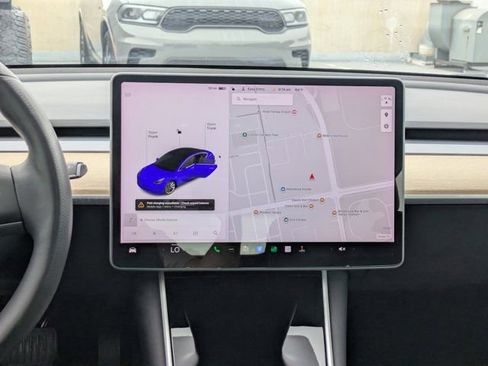 Used 2020 Tesla Model 3 Standard Range Plus image 16