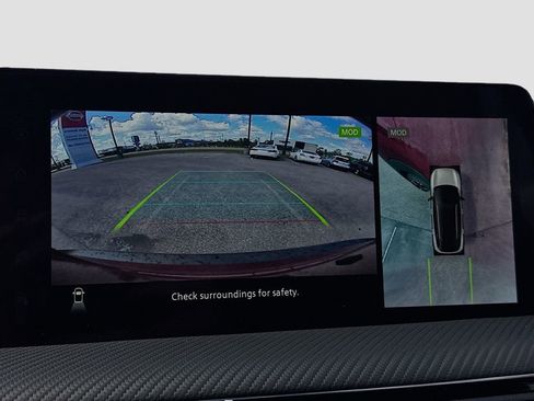 Used 2025 Nissan Kicks SR w/ SR Premium Package image 11