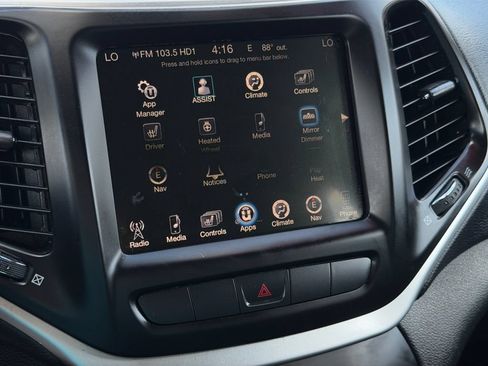 Used 2015 Jeep Cherokee Trailhawk w/ Comfort/Convenience Group AWD/4WD image 25