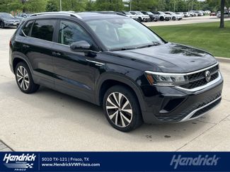 Certified 2023 Volkswagen Taos SE w/ Panoramic Sunroof Package FWD video 1