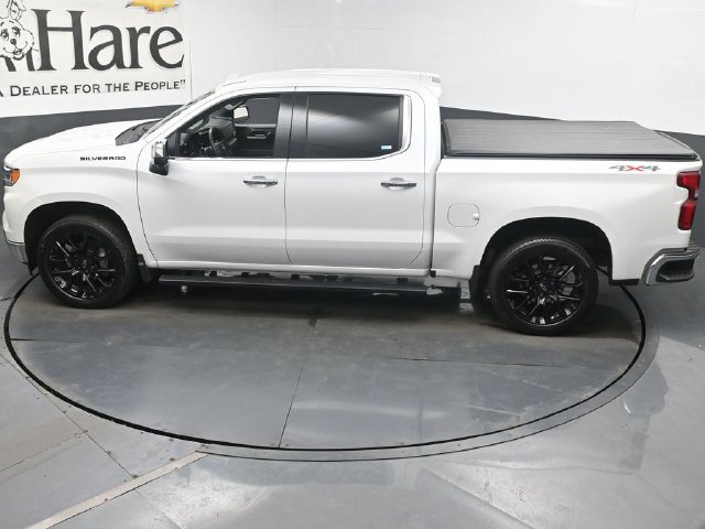 Used 2023 Chevrolet Silverado 1500 LTZ w/ LTZ Convenience Package II AWD/4WD image 46