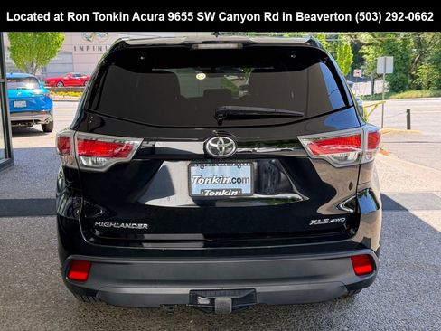 Used 2016 Toyota Highlander XLE AWD/4WD image 6